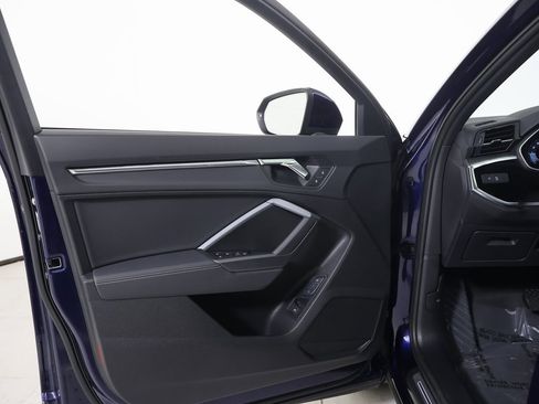 Used 2025 Audi Q3 2.0T Premium w/ Convenience Package image 23