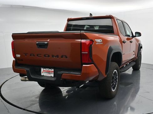 Used 2025 Toyota Tacoma TRD Off-Road AWD/4WD image 6