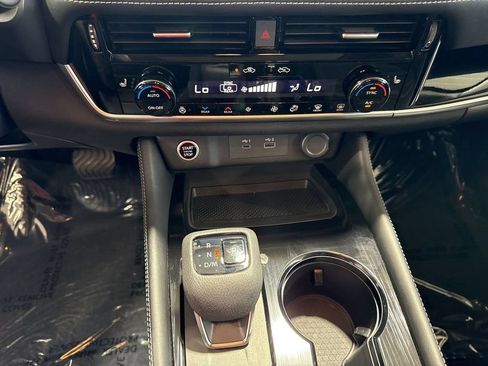 Used 2023 Nissan Rogue SL w/ SL Premium Package AWD/4WD image 23