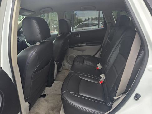 Used 2012 Nissan Rogue SV AWD/4WD image 16