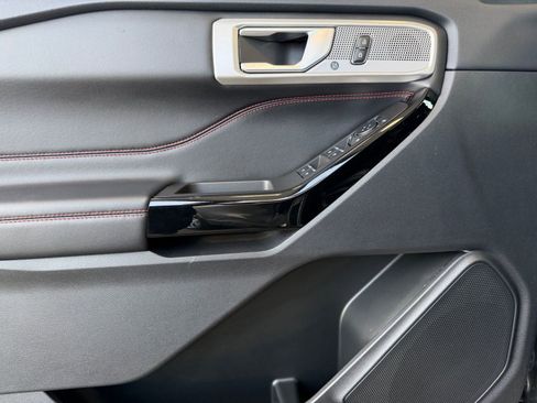 Certified 2023 Ford Explorer ST-Line image 13