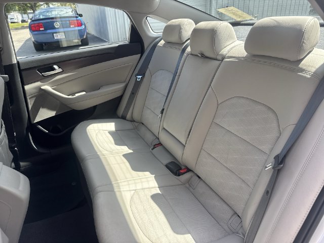 Used 2016 Hyundai Sonata Sport w/ Option Group 1V FWD image 13