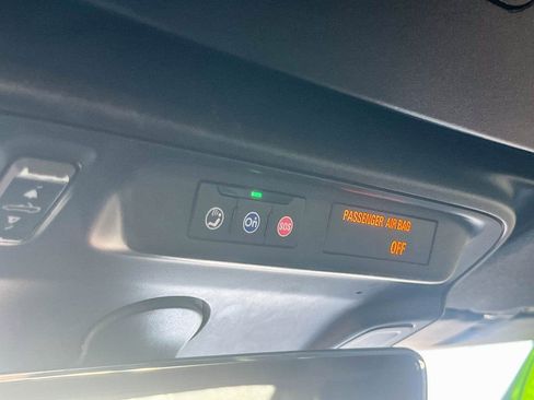 Used 2019 Chevrolet Camaro SS image 32