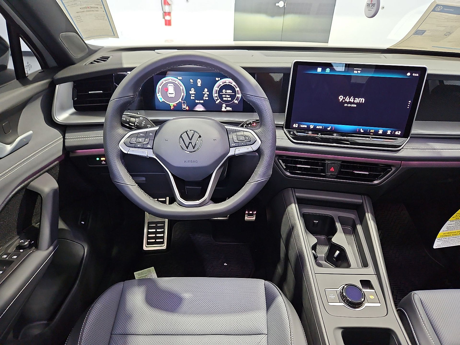 New 2026 Volkswagen Tiguan SE R-Line FWD image 15