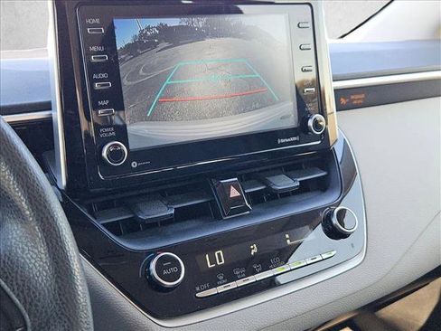Used 2021 Toyota Corolla LE image 8