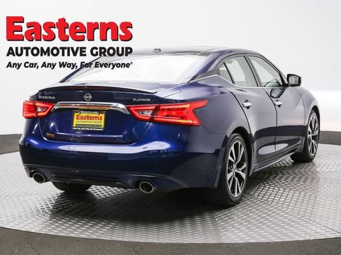Used 2016 Nissan Maxima Platinum w/ Interior Lighting Package FWD image 5