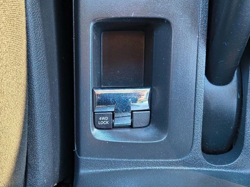 Used 2016 Jeep Compass Sport w/ Power Value Group image 16