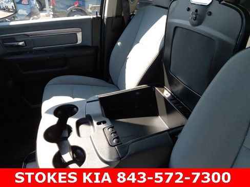 Used 2021 RAM 1500 Classic SLT image 14