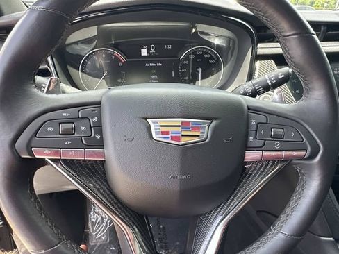 Used 2024 Cadillac XT6 Sport w/ LPO, Onyx Lite Package AWD/4WD image 37
