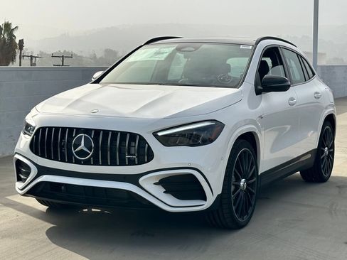 Used 2025 Mercedes-Benz GLA 35 AMG 4MATIC image 6