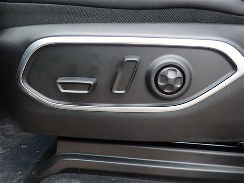 New 2026 Jeep Grand Wagoneer Limited image 14