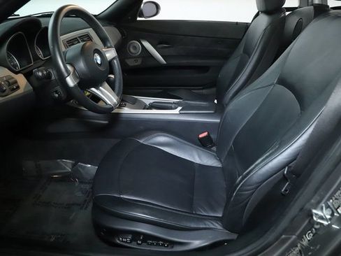 Used 2003 BMW Z4 3.0i RWD image 18
