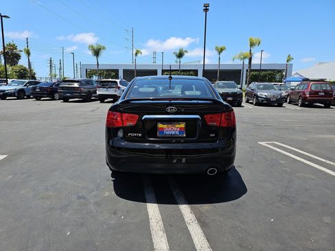 Used 2012 Kia Forte SX w/ Tech Pkg FWD image 6