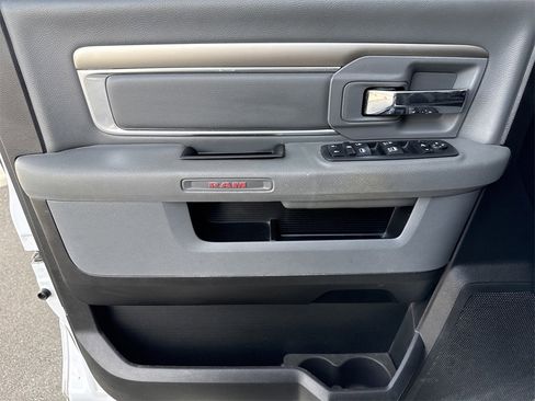 Used 2019 RAM 1500 Big Horn image 19