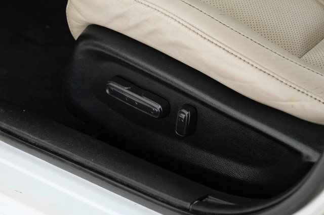 Used 2022 Honda Insight Touring image 30