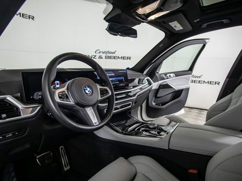 Used 2025 BMW X5 sDrive40i w/ M Sport Package RWD image 20