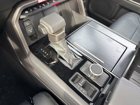 New 2026 Toyota Sequoia Platinum image 23