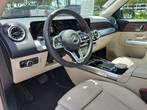 Used 2023 Mercedes-Benz GLB 250 image 26