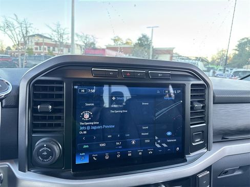 Used 2022 Ford F150 XLT w/ Equipment Group 302A High image 21