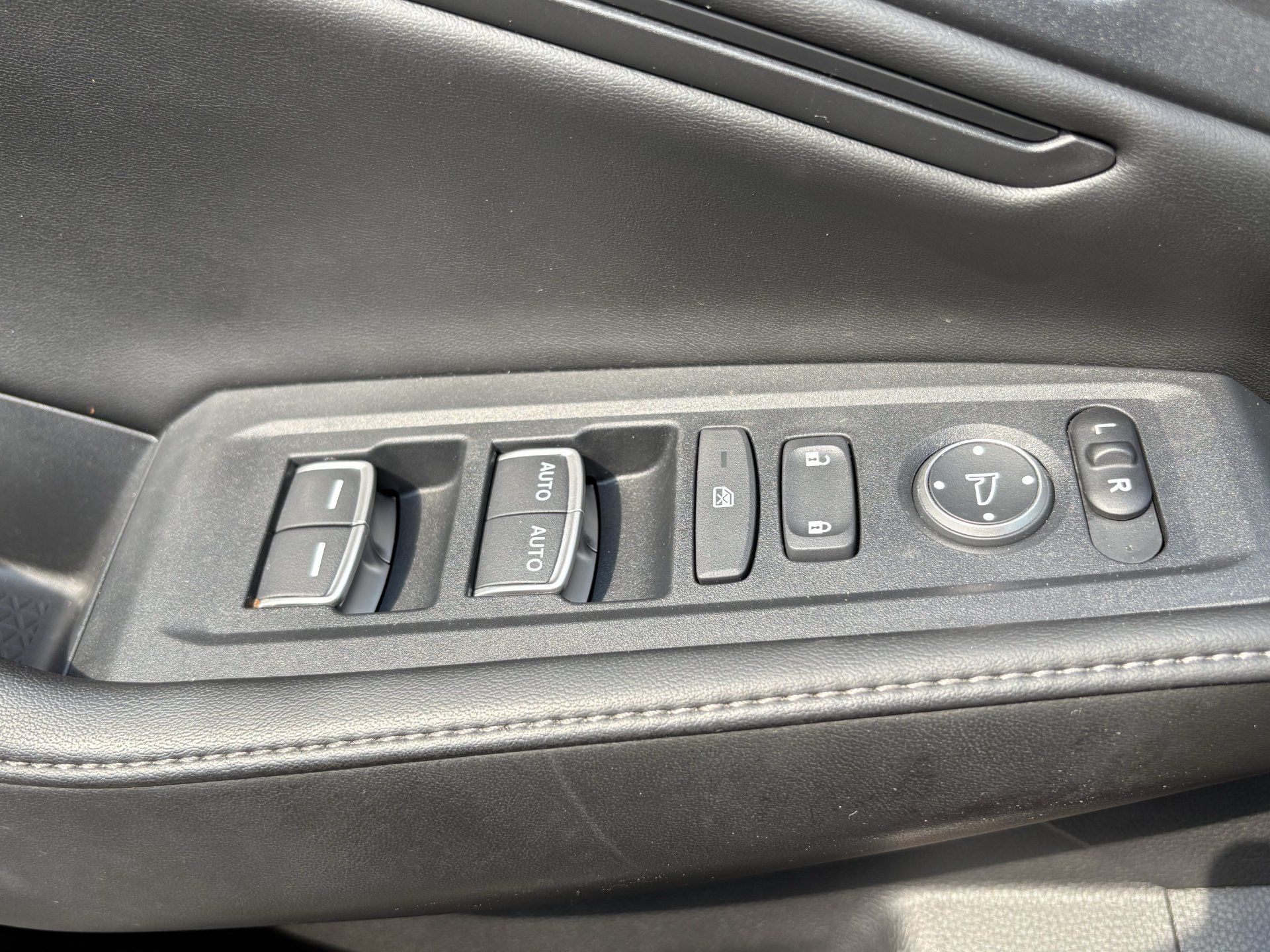 Used 2023 Honda Accord Sport image 14