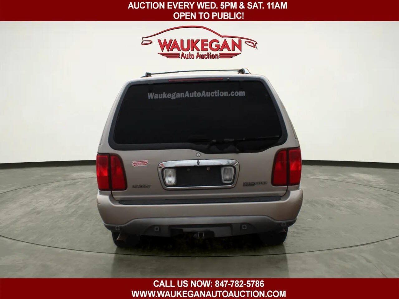 Used 2001 Lincoln Navigator 4WD image 4
