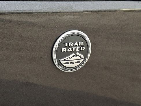 Used 2018 Jeep Wrangler Unlimited Sport S image 29