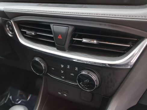 Used 2025 Buick Encore GX Preferred image 10