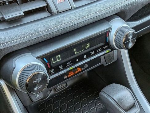 Used 2025 Toyota RAV4 LE AWD/4WD image 20