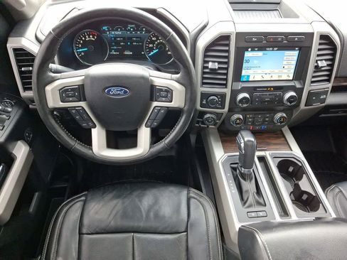 Certified 2019 Ford F150 Lariat w/ Equipment Group 502A Luxury image 27