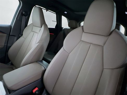 New 2025 Audi Q5 Premium Plus image 10