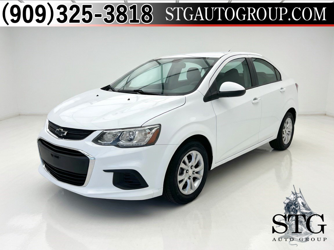 Used 2019 Chevrolet Sonic LT w/ Convenience Package FWD image 1