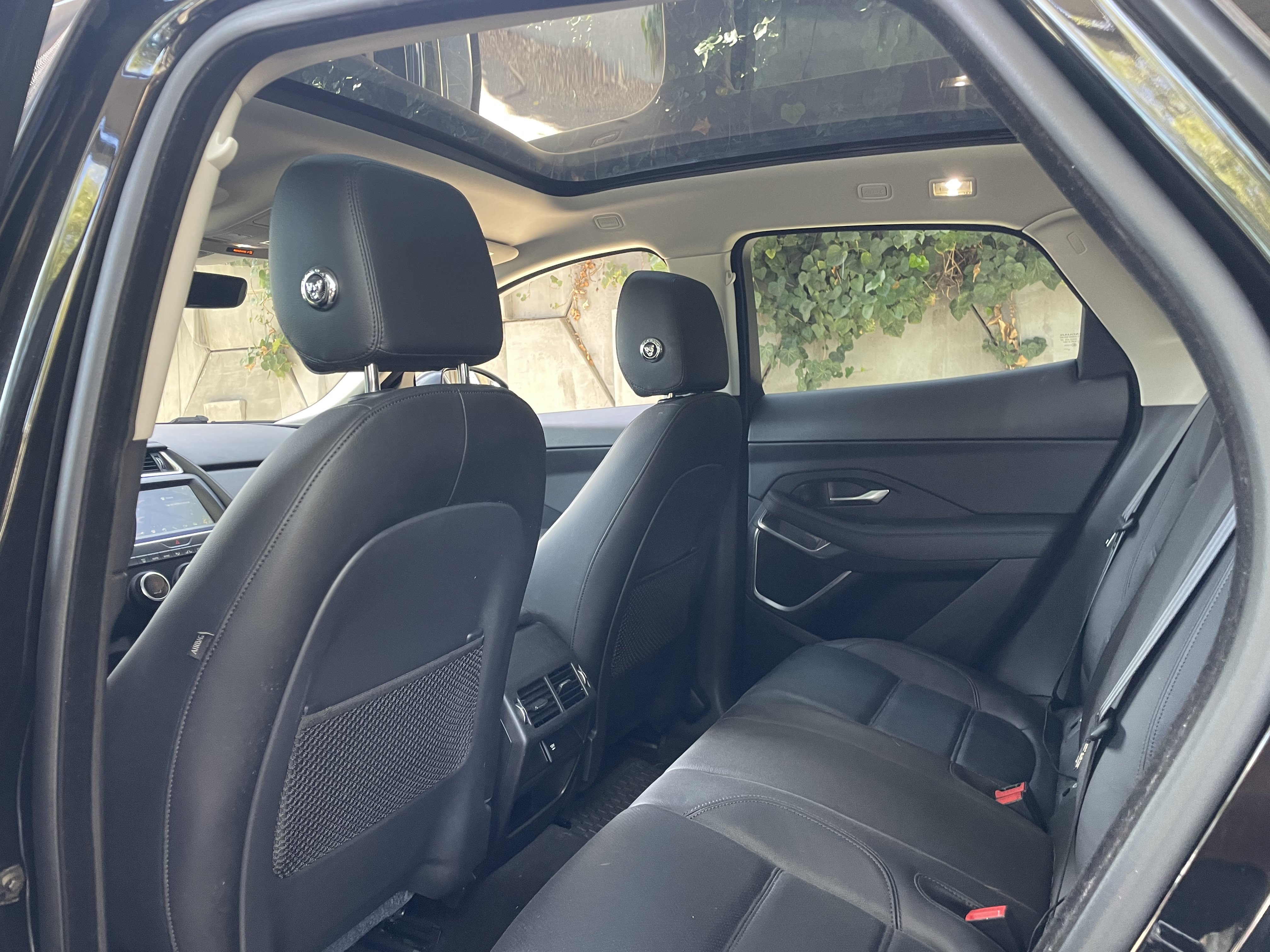 Used 2019 Jaguar E-PACE SE AWD/4WD image 7