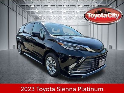 Used 2023 Toyota Sienna Platinum