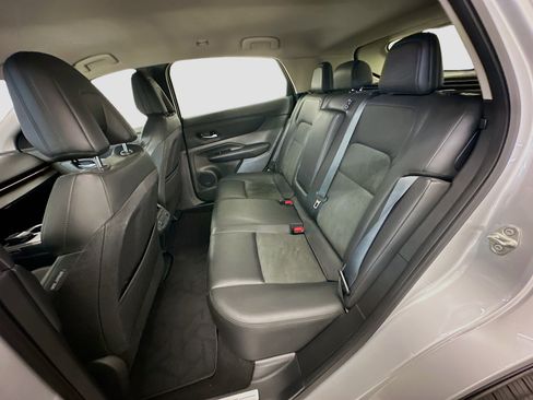 Used 2024 Nissan Ariya AWD image 29