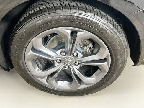 Used 2024 Honda Accord EX-L image 11