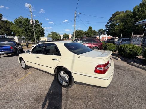 Used 1998 INFINITI Q45 Touring RWD image 7
