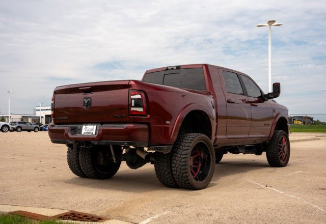 Used 2022 RAM 3500 Laramie w/ Night Edition AWD/4WD image 7