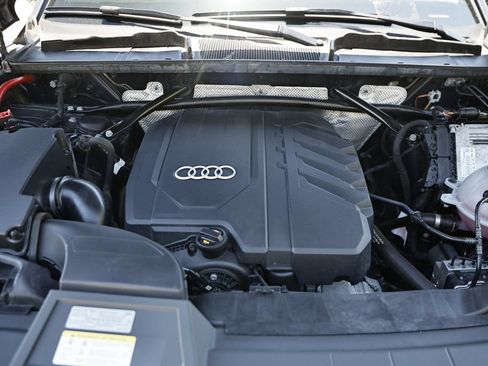 Used 2023 Audi Q5 2.0T Premium w/ Convenience Package AWD/4WD image 28