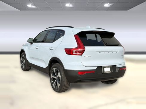 New 2026 Volvo XC40 B5 Plus w/ Protection Package Premier AWD/4WD image 3