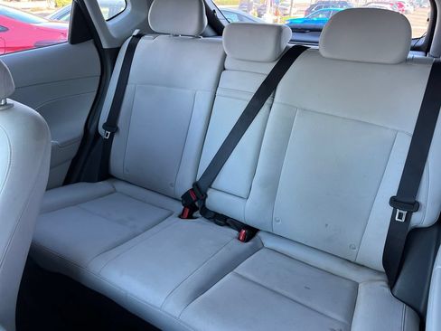 Used 2025 Hyundai Kona SEL AWD/4WD image 46