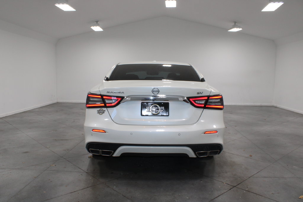 Used 2023 Nissan Maxima SV w/ Floor Mat Group FWD image 8
