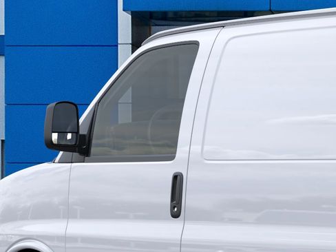 New 2026 Chevrolet Express 2500 Extended RWD image 12