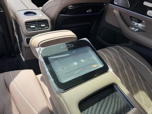 New 2026 Mercedes-Benz Maybach GLS 600 4MATIC image 17