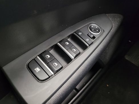 Used 2023 Kia Forte LXS w/ LXS Technology Package image 27