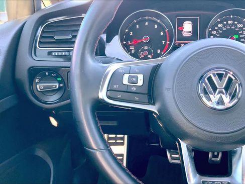 Used 2019 Volkswagen GTI SE image 22