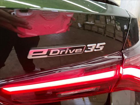 Used 2024 BMW i4 eDrive35 w/ M Sport Package RWD image 11