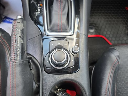 Used 2015 MAZDA MAZDA3 s Grand Touring w/ Technology Package FWD image 25