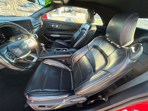 Used 2024 Ford Mustang Premium image 20