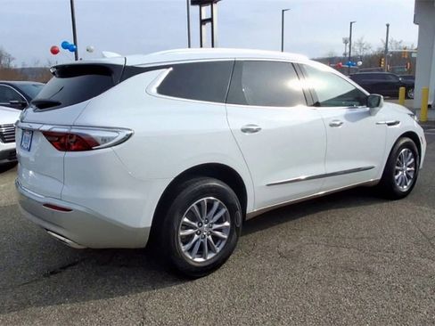 Certified 2024 Buick Enclave Essence image 8