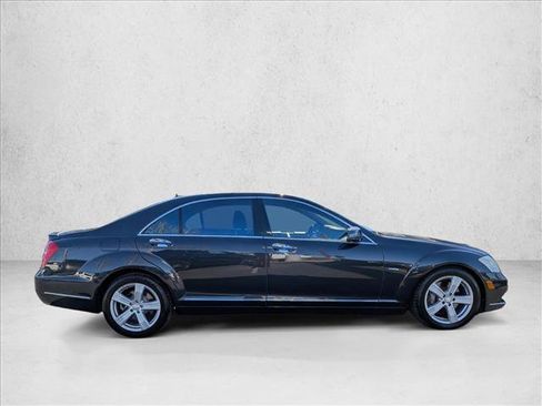 Used 2012 Mercedes-Benz S 550 4MATIC image 4